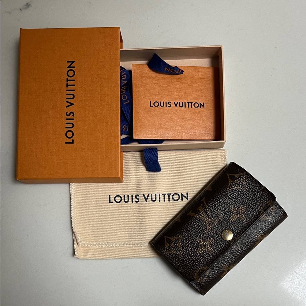 Louis Vuitton Monogram Canvas Key Holder in Brown and Gold